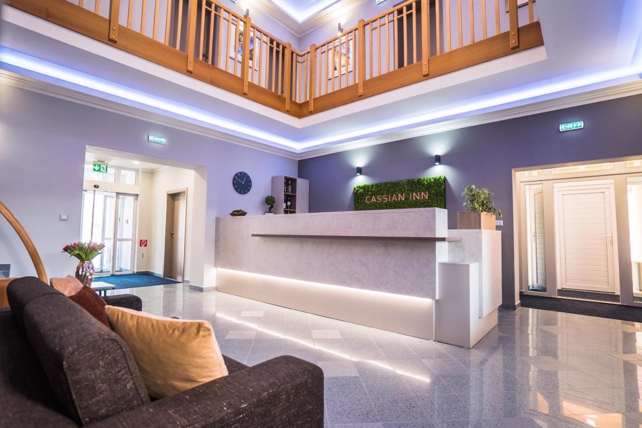 Cassian Inn Партизанске Екстериор снимка