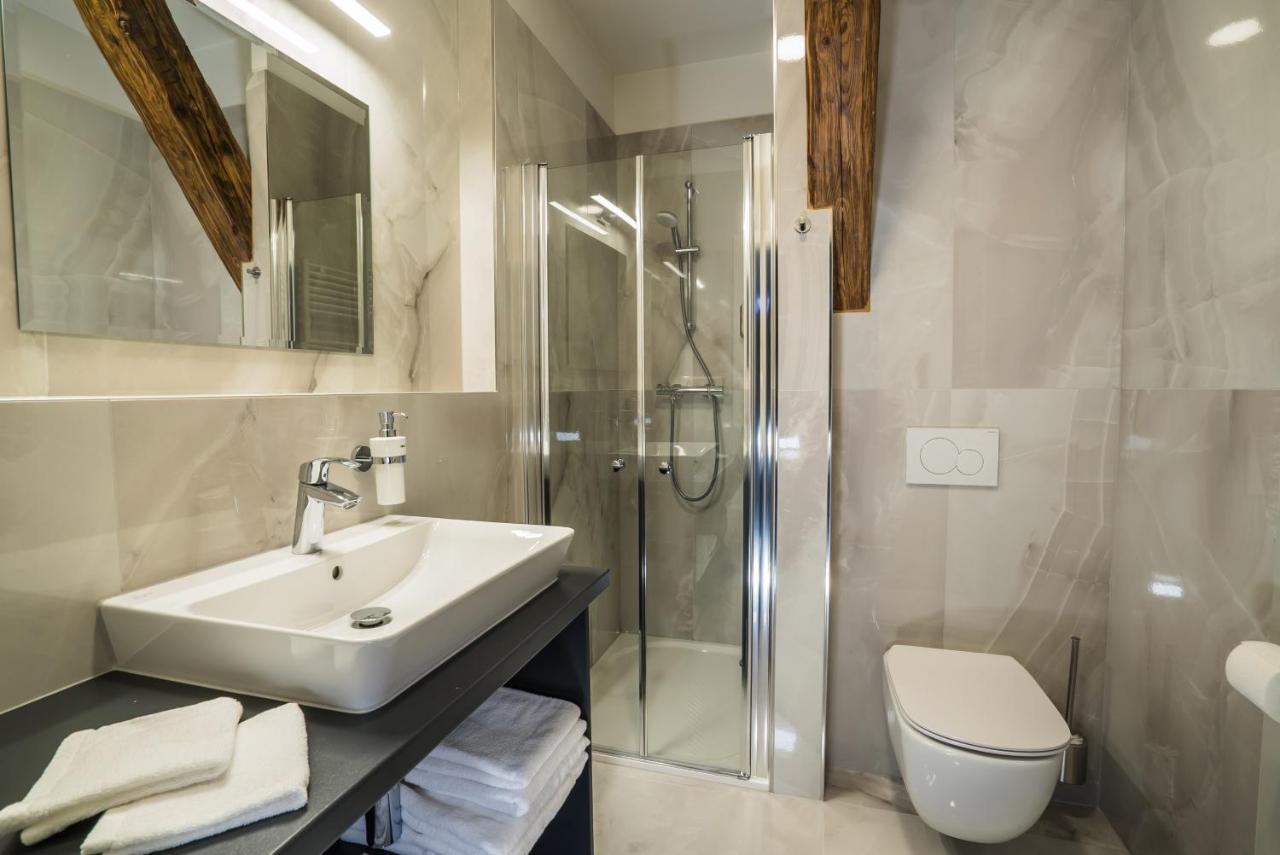 Cassian Inn Партизанске Екстериор снимка